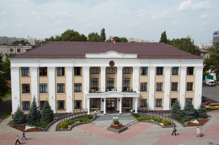 Глава администрации Железнодорожного района ответил на вопросы молодых специалистов