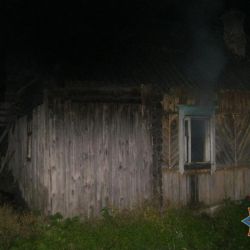 В Октябрьском пенсионер погиб в загоревшемся доме