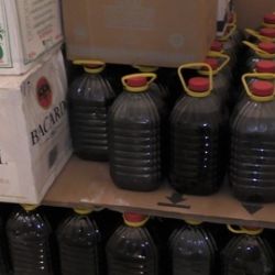Гомельчанка в гараже хранила более 600 литров спиртосодержащей продукции – налоговая все изъяла