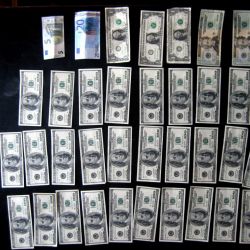 Мужчина скрыл от гомельских таможенников валюту и лишился приличной суммы денег