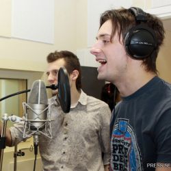 Litesound приступила к записи песни ``We Are The Heroes``