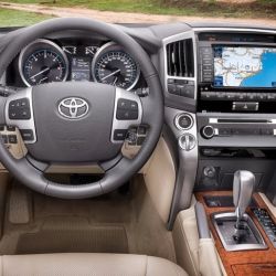 В России священник на Land Cruiser устроил ДТП и пытался угрожать оружием свидетелям  (ВИДЕО)