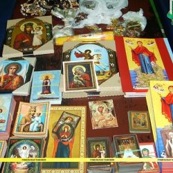 Две коммерческие партии предметов религиозного культа изъяли Гомельские таможенники